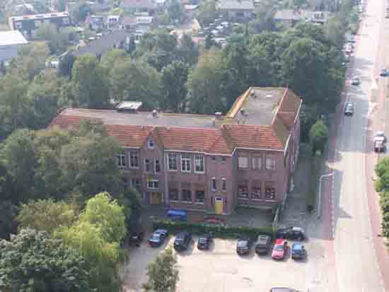 Uitzicht-Toren Voormalige Aloysius- en Mariaschool aan de Legmeerdijk<br><br> 2670_Uitzicht_vanaf_Urbanustoren_2416.jpg