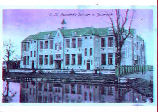 Oude-Opnames R.K. St.Aloysius en Maria school aan de<br>Legmeerdijk (vh Luwte) - 1921<br><br> 8010_Historisch_Bovenkerk_RK_Parochiescholen_1921.jpg
