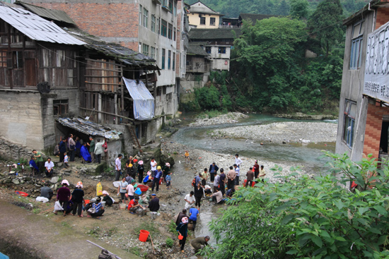 Datang Dorpsplein aan de rivier in Yongle<br><br> 0760_1649.jpg