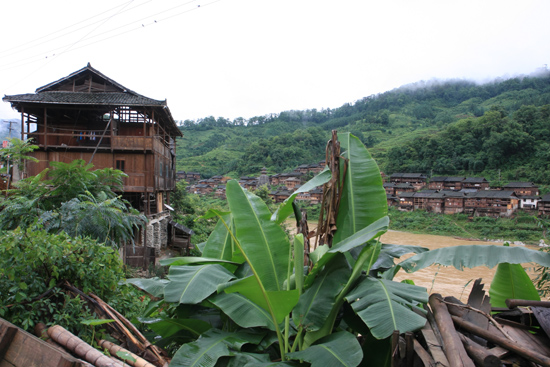 Rongjiang Prachtige natuur tijdens busrit<br><br> 0920_1780.jpg