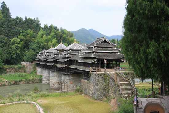 Chengyang Wind en regenbrug met watermolen<br><br> 1410_2072.jpg