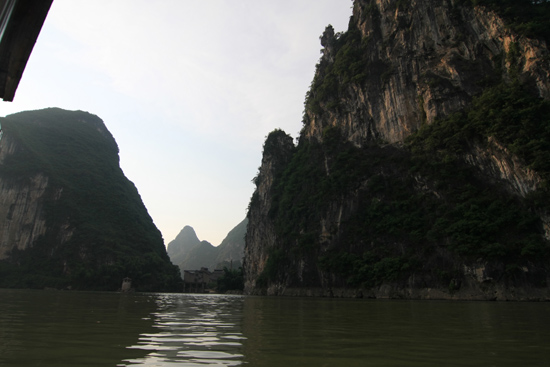 Yangshuo1 Boottocht op Li River - Yangshuo<br><br> 2040_2605.jpg