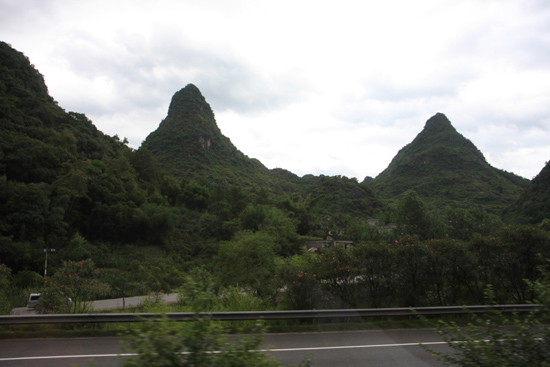 Yangshuo2 Karstbergen rondom Yangshuo<br><br> 2250_3065.jpg