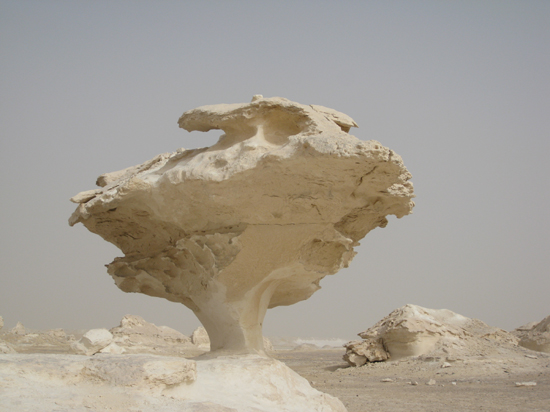 White-Desert Kalksteenformaties in The White Desert ten noordoosten van Farafra 0840-White-Dessert-near-Farafra-2601J.jpg