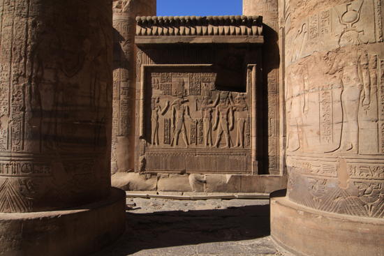 Kom-Ombo Sobek en Haroeris tempel<br>Kom Ombo 1980-Kom-Ombo-Temple-of-Sobek-and-Haroeris-3980.jpg