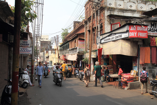 Jammu Streetlife in Centrum van Jammu<br><br> 0430-Jammu-Kashmir-2812.jpg