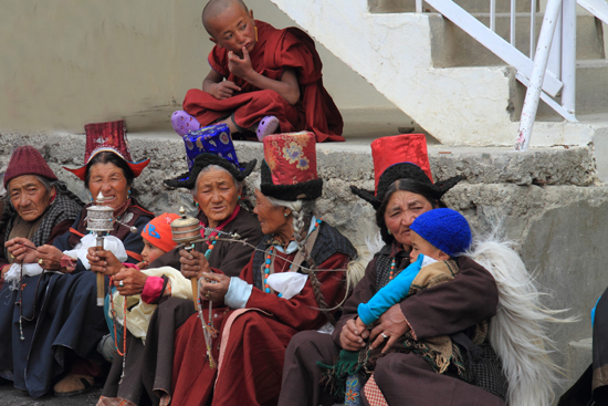 Lamayuru2 Iedereen is in afwachting van de Lama, wijzelf konden niet zo lang wachten, <br><br> 2320-Lamayuru-Ladakh-4203.jpg
