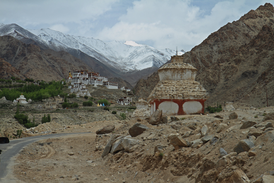 Alchi Klu-Khil of Likir klooster in ruig landschap nabij Alchi<br><br> 2420-Alchi-Ladakh-4341.jpg