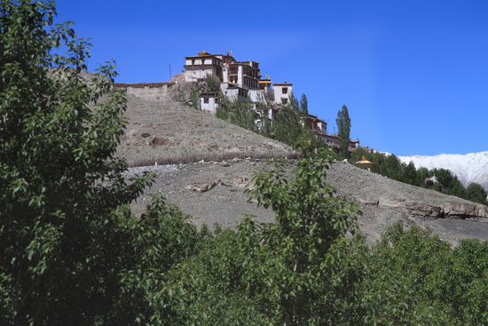 Matho Matho klooster hoog op een berg bij Leh<br><br> 3370-Matho-klooster-Ladakh-4865.jpg