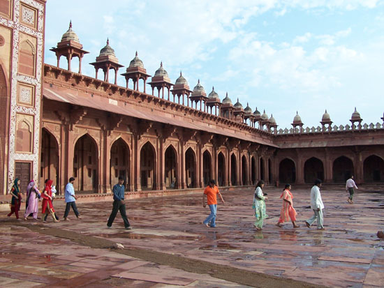 Fatehpursikri Buland DarwazaEen van de prachtige binnenplaatsen van Fatehpur Sikri Buland-Darwaza-Fatehpur-Sikri_3862.jpg