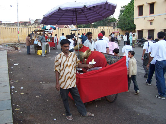 Jaipur IJsco-man in Jaipur IJscoman-Jaipur-Indai_3742.jpg