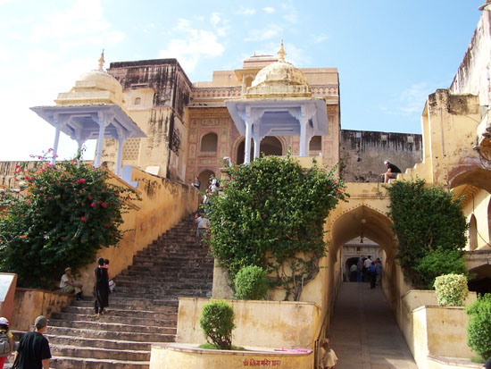 Jaipur Amber-fort Jaipur (1621-1667) Jaipur-Amber-Fort_3613.jpg