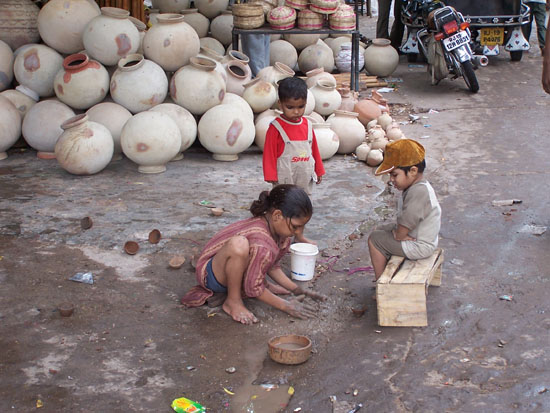 Jodhpur1 Hopelijk wassen ze straks hun handen Kinderspel-Jodhpur_3057.jpg