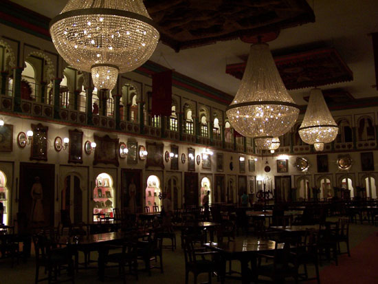 Udaipur Kristal-zaal van het City-palace Kristalzaal-City-Palace-Udaipur_3474.jpg