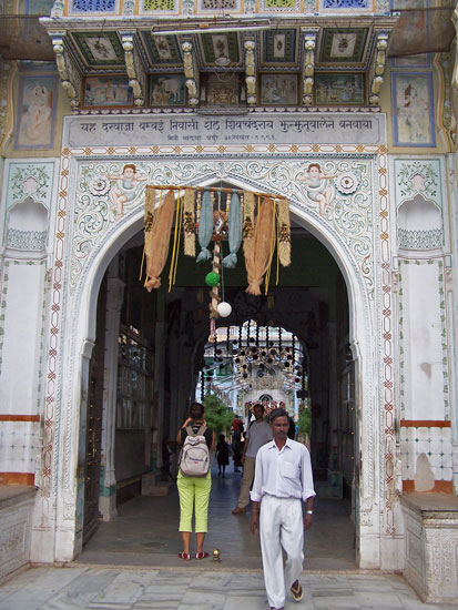 Naarmahansar  Rani-Sati-Jain-Tempel-Jhunjhunu_2615.jpg