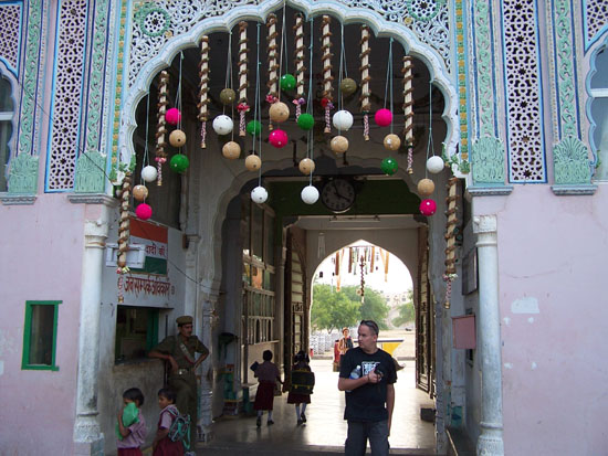 Naarmahansar  Rani-Sati-Jain-Tempel-Jhunjhunu_2617.jpg