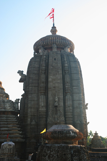Bhubaneshwar Lingaraja Temple - Bhubaneshwar Tempeltoren van 54m hoog 1960_4318.jpg