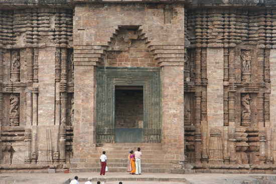 Konark Door of the Sun temple Deur van de Sun tempel 3860_5996.jpg