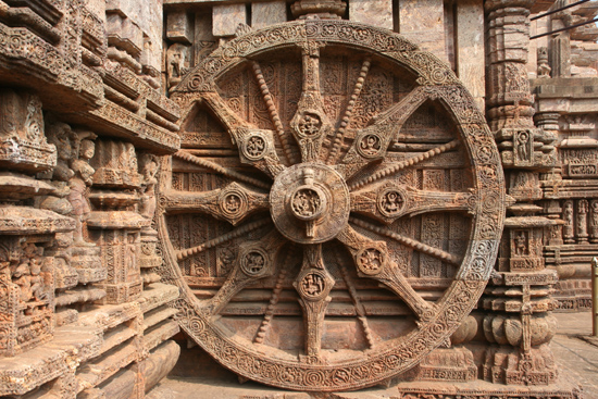 Konark One of the 24 wheels Een van de 24 schitterende wielen 3910_6030.jpg