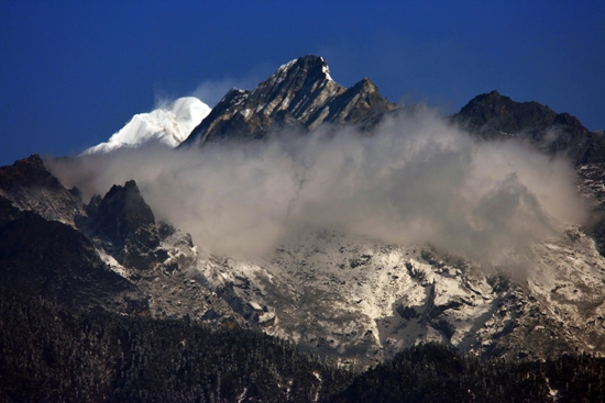 Pelling Zo snel mogelijk een serie foto's gemaakt<br>De eerste wolken dienden zich alweer aan<br><br> 0276_3557.jpg