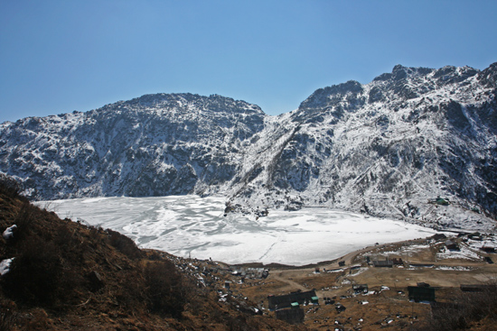 Gangtok Nog mooier panorama vanaf de bergtoppen<br><br> 1000_3957.jpg