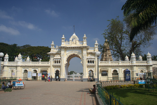 Mysore Ingang tot het Maharadja - paleis IMG_8155.jpg