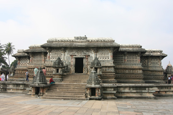 Belur Prachtig gedetailleerd gebeeldhouwde Sri Channakeshava tempel IMG_8490.jpg