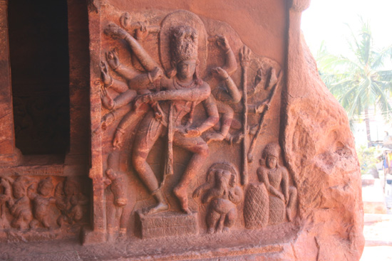 Badami Wandversieringen in de Chalukyas grottempels IMG_9164.jpg