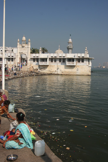 Mumbai De Haji Ali's Tomb moskee IMG_9497.jpg