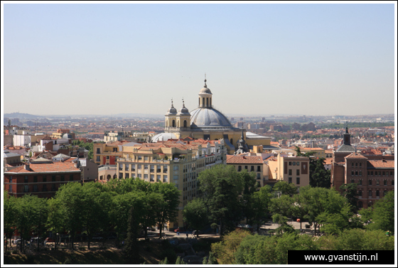 Madrid03 View from the roof of the Catedral de Santa Maria La Real de Almudena 0440_6549.jpg