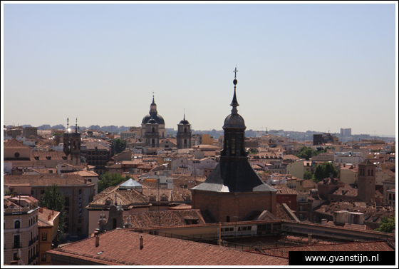 Madrid03 View from the roof of the Catedral de Santa Maria La Real de Almudena 0470_6566.jpg