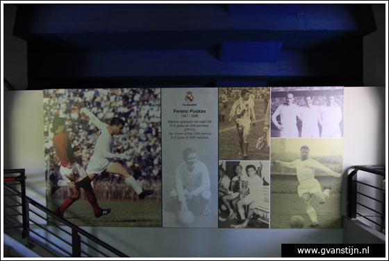 Madrid04 Museum in Estadio de Santiago Bernabeu of football club Real Madrid 0560_6632.jpg