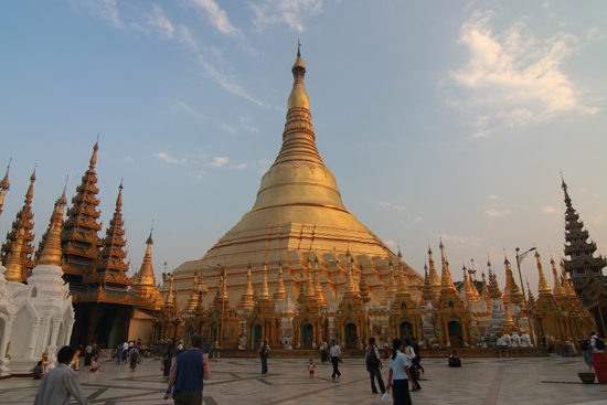 Yangon1 Yangon - Shwedagon Paya pagode (98m)   0050_4915.jpg