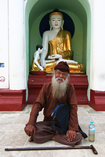 Yangon1 Yangon - Shwedagon pagode   0070_4717.jpg