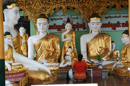 Yangon1 Yangon - Shwedagon pagode   0170_4942.jpg