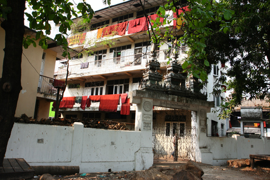 Yangon2 Klooster in het centrum   0320_4671.jpg