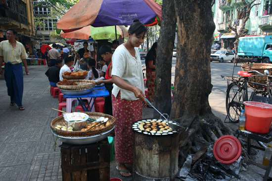 Yangon2 Yangon centrum   0410_4847.jpg