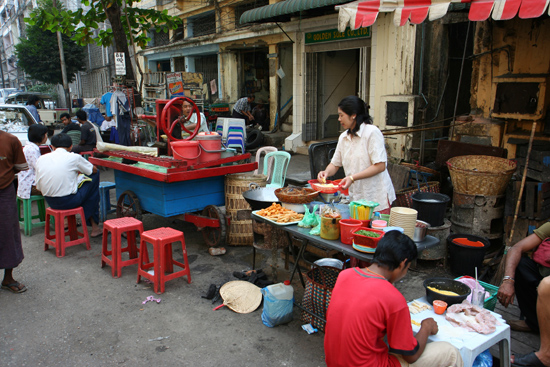 Yangon2 Yangon centrum   0470_4666.jpg