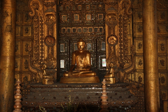 Mandalay Shwenandaw Kyaung  klooster (1895)   0670_5636.jpg