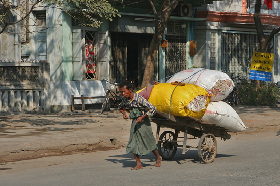 Mandalay Mandalay - Streetlife   0710_5535.jpg