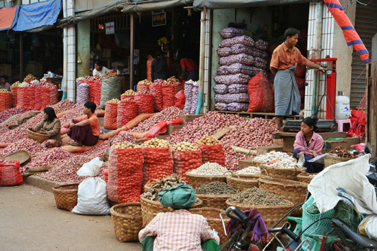 Mandalay Mandalay Groentemarkt   0770_5556.jpg