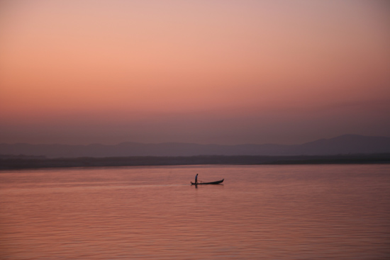 Mingun Irrawady rivier Zonsondergang   0920_5218.jpg