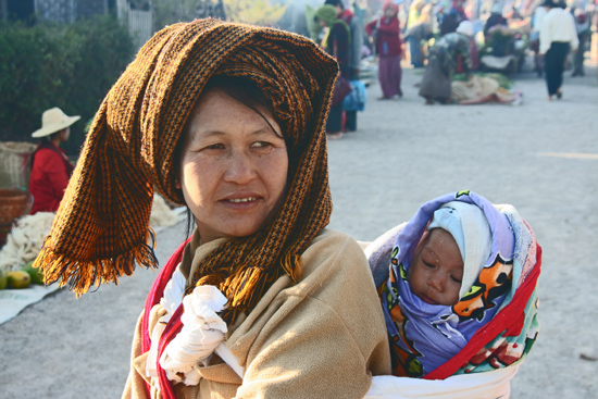 Kalaw2 Kalaw Hill station (1320 m) De bergvolkeren op de weekmarkt   2830_6729.jpg