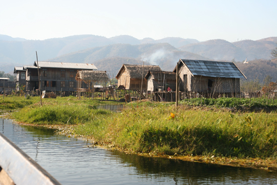 Inlemeer2 Inle meer Hill station   3720_7769.jpg