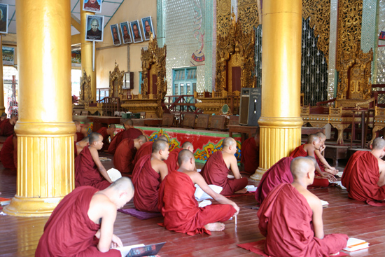 Bago Bago Kha Khat Wain Kyaung klooster    4060_8274.jpg