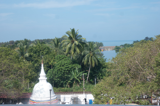 Kalutara Chaitya stupa  Uitzicht vanuit de stupa-0090