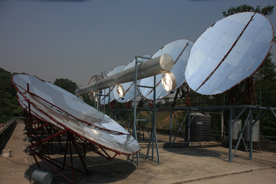 Zonnepanelen bij de  Vajra Academy in de Kathmandu Vallei ondersteund door de Vajra Foundation Holland-0340