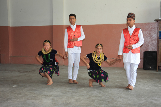 Leerlingen van de  Vajra Academy in de Kathmandu Vallei ondersteund door de Vajra Foundation Holland-0360