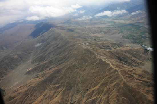Prachtig uitzicht op de Himalaya tijdens de vlucht  van Kathmandu-Nepal naar Lhasa-Tibet-0790
