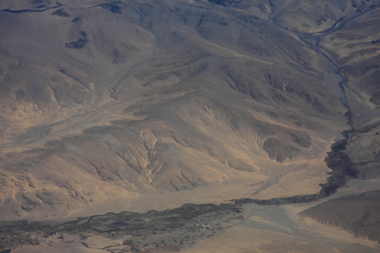 Prachtig uitzicht op de Himalaya tijdens de vlucht  van Kathmandu-Nepal naar Lhasa-Tibet-0820